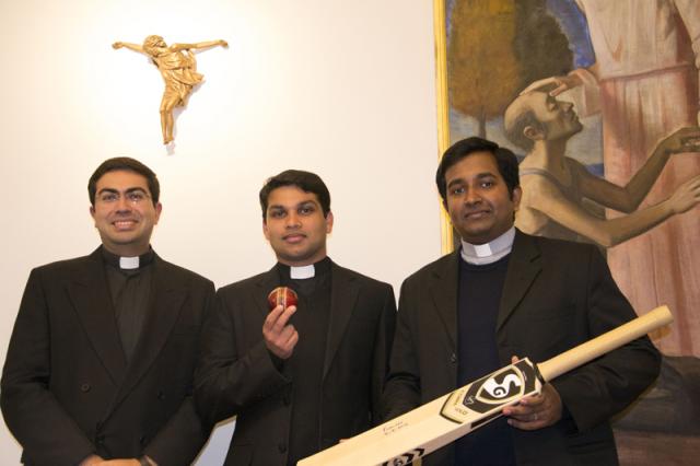 El equipo está formado por seminaristas que estudian en los colegios pontificios de Roma