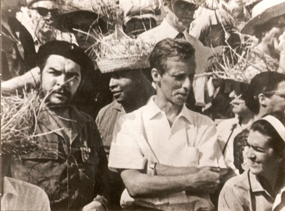 Ernesto Guevara y Pepe Aguilar en Cuba.