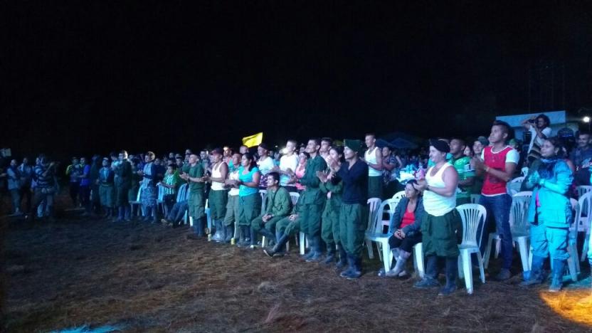 Guerrilleros de las FARC asisten a uno de los conciertos de la X Conferencia / A. M.
