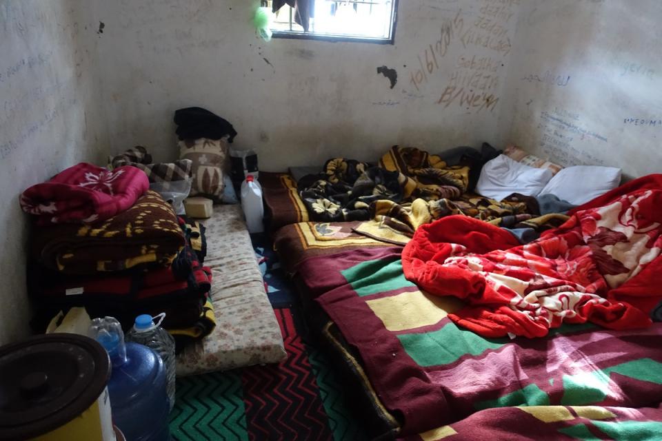 Unas de las habitaciones del centro de detención al oeste de Misrata.