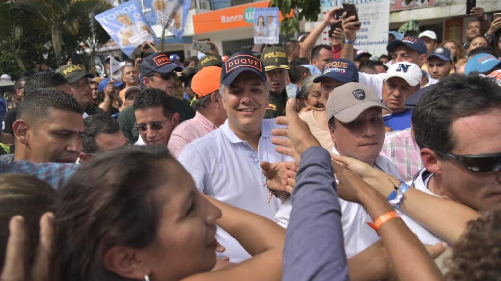 El candidato uribista Iván Duque en un acto de campaña en Puerto Asís, Colombia. 