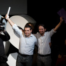 Pablo Iglesias (derecha), secretario general de Podemos, y Alexis Tsipras, líder de Syriza, durante la presentación de Podemos en Madrid. (: Pablo Blázquez Domínguez)