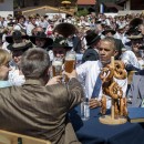 <p>Barack Obama comparte desayuno con Angela Merkel y su marido Joachim Sauer antes del inicio de la cumbre de los G7 celebrada el 7 de junio en Kruen, Alemania.</p>