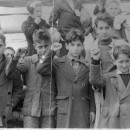 <p>Niños preparados para ser evacuados durante la Guerra Civil Española.</p>