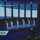 <p>Imagen de la retransmisión, por televisión, del debate presidencial argentino celebrado la noche del 5 de octubre.</p>