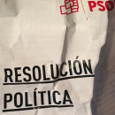 <p>Documento de una de las resoluciones políticas del PSOE.</p> (: Cristina Barbarroja)