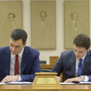 <p>Sánchez y Rivera, durante la firma del pacto.</p>