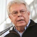 <p>Felipe González</p> (: )