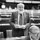 <p>Altiero Spinelli en una intervención en el Parlamento Europeo en 1984.</p> (: Parlamento Europeo)