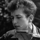 <p>Bob Dylan, durante un concierto por los derechos civiles, en 1963.</p>