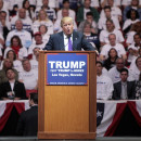 <p>Donald Trump se dirige a sus partidarios en un mitin en Las Vegas en febrero de 2016.</p>