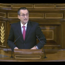 <p>El portavoz del parlamento canario, José Miguel Ruano, ayer en el parlamento defendiendo un nuevo estatuto para Canarias.</p>