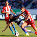 <p>Theo Hernández (derecha), junto a su hermano Lucas, en un partido de pretemporada en 2016. </p>