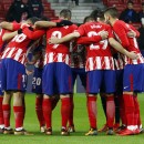 <p>Los jugadores haciendo piña antes del duelo copero frente al Lleida.</p> (: Alberto Sáenz Molina / Club Atlético de Madrid)