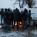 <p>Migrantes en Calais, este invierno. </p> (: Futuro Berg)