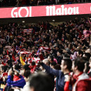 <p>Hinchas del Atlético de Madrid en las gradas del Wanda Metropolitano, durante el partido contra el Deportivo de la Coruña. Abril de 2018.</p>