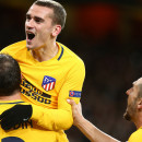 <p>Antoine Griezmann celebra junto a sus compañeros el gol del Atlético de Madrid en la ida de la semifinal contra el Arsenal. Londres, 25 de abril de 2018. </p>