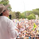 <p>Gustavo Petro, candidato a las elecciones colombianas, durante un acto de campaña en Yupal. 14 de mayo de 2018. </p> (: Cuenta oficial de Twitter de Gustavo Petro)