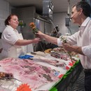 <p>Sánchez visita un mercado. </p>