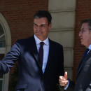<p>El presidente del gobierno, Pedro Sánchez, recibe en la Moncloa al presidente de la Xunta de Galicia, Alberto Núñez Feijóo. 17 de julio de 2018. </p>
