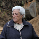 <p>Felipa Peinado durante la excavación. </p>