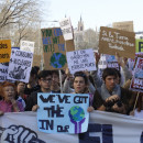 <p>Manifestantes en la huelga del clima, celebrada el 15 de marzo, en Madrid.</p> (: Beatriz Rincón)