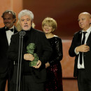 <p>Pedro Almodóvar agradece el Goya a la mejor película por <em>Dolor y gloria.</em></p>