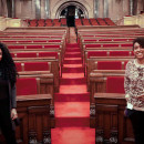 <p>Jess González (izda.) y Basha Changuerra (dcha) en el Parlament.</p>