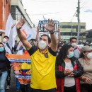 <p>Andrés Arauz hace campaña en el sector Pueblo solo Pueblo en el sur de Quito el pasado 30 de marzo.</p>