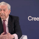 <p>Mario Vargas Llosa interviene en la mesa 'Libertad frente al Populismo' de la Convención Nacional del PP en 2021.</p>