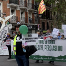 <p>Cientos de personas se han manifestado en Madrid contra los megaproyectos de renovables en las zonas rurales.<strong> / Israel Merino y Andrés Santafé</strong></p>
