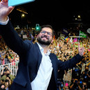 <p>Gabriel Boric y sus partidarios celebran la victoria en las elecciones presidenciales chilenas.</p>