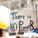 <p>Pancarta en una manifestación en Erlangen (Alemania) durante la Huelga Mundial por el Clima de 2019.</p> (: Markus Spiske / Unsplash)
