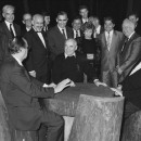 <p>Gorbachov negocia la reunificación alemana con Genscher y Kohl en Rusia, el 15 de julio de 1990. </p>