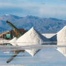 <p>Mina de litio en el desierto de sal Salinas Grandes, provincia de Jujuy, Argentina.</p>