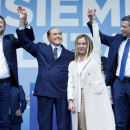 <p>Matteo Salvini, Silvio Berlusconi y Giorgia Meloni, durante el último mitin electoral del pasado 22 de septiembre.</p>
