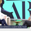 <p>La periodista Ana Rosa Quintana entrevistando a Alberto Núñez Feijóo en su programa. </p>