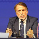 <p>José Creuheras durante la presentación del Premio Planeta 2022. </p>