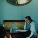 <p>Martin Cruz Smith en la suite Lenin del Hotel Nacional. / <strong>Bob Adelman</strong></p>