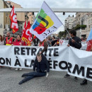 <p>Protestas en Cannes contra la reforma de las pensiones, durante la celebración del festival de cine. / <strong>E. B.</strong></p>