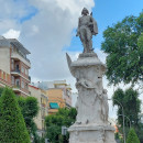 <p>Estatua en homenaje al escritor Francisco de Quevedo. / <strong>R.A</strong>. </p>
