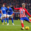 <p>Griezmann, en el momento de anotar su gol 173 con el Atleti, con el que iguala a Luis Aragonés. / <strong>Atlético de Madrid</strong></p>