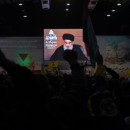<p>Hassan Nasrallah, líder de la milicia chíi Hezbolá, el martes en el tercer discurso desde el 8 de octubre. / <strong>M. M. </strong></p>