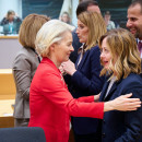 <p>Ursula von der Leyen y Giorgia Meloni, durante el Consejo Europeo extraordinario en Bruselas, el 17 de abril de 2024. /<strong> Dati Bendo (European Union, 2024)</strong></p>