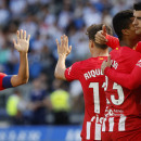 <p>Los jugadores celebran el gol de Reinildo. / <strong>Ángel Gutiérrez. </strong></p>