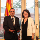 <p>Josep Rull y Anna Erra, durante el traspaso simbólico del cargo al nuevo presidente, el 10 de junio. / <strong>Parlament de Catalunya</strong></p>