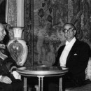 <p>El embajador estadounidense Wells Stabler presenta sus credenciales ante Franco en 1975.</p>