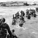 <p>Soldados estadounidenses desembarcando en la playa de Utah en junio de 1944. / <strong>Public Domain</strong></p>