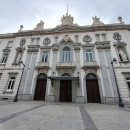 <p>Fachada del Tribunal Supremo, situado en la plaza de la Villa de París. / <strong>R. A.</strong></p>