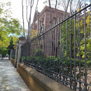 <p>La fundación Fausta Elorz, en la calle Torrijos / Conde de Peñalver en Madrid. / <strong>R.A.</strong></p>